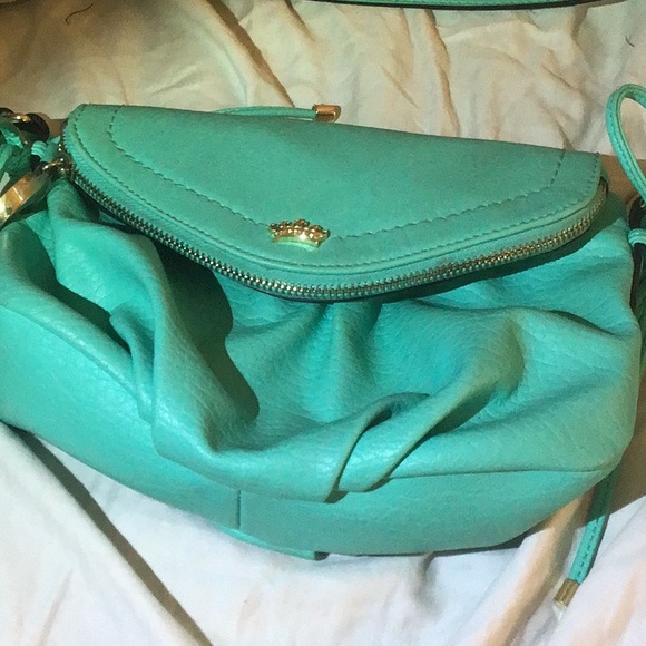 I love this Juicy Couture purse! Teal color - Picture 3 of 8